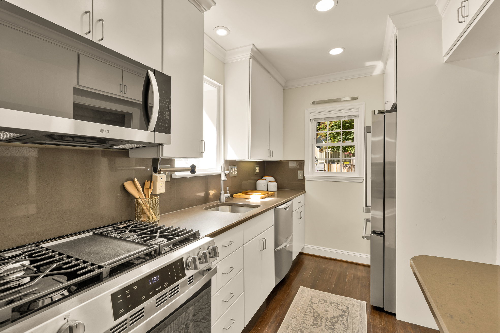 3620 Yum St NW DC kitchen